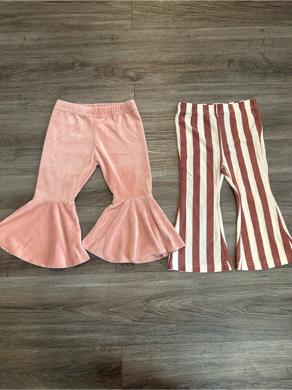 Girls' Pink Velvet Flare Leggings — Soft Rose Bell-Bottoms